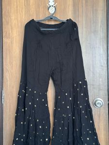 Elegant Black &amp; Gold Embroidered Tunic