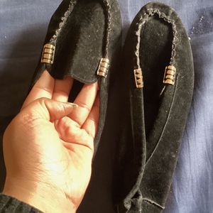 Black velvet moccasin slippers