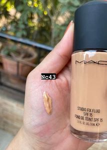 MAC Studio Fix Fluid Foundation