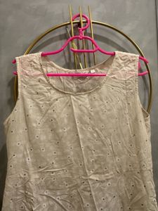 Chic Eyelet Sleeveless Midi Dress