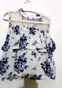 White Floral Print Top ✨️