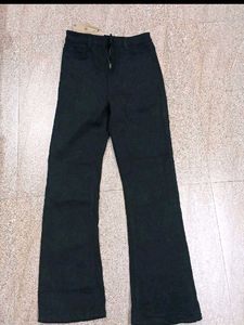 Super Stretchable Bootcut Highwaist Black Pant