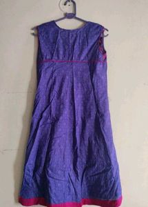 Avaasa Embroidered Long Kurti
