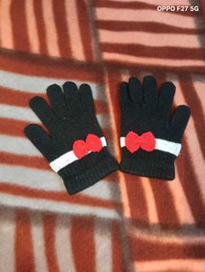 Cute Bow Accent Gloves