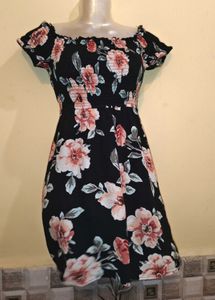 Size S/M🎁Buy 2 Get 1 Free 🎁Floral Mini Dress