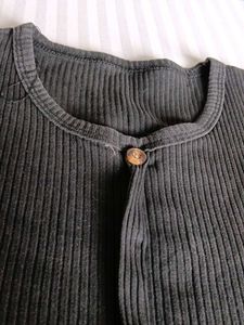 Black Crop Top For 8-10 Yrs