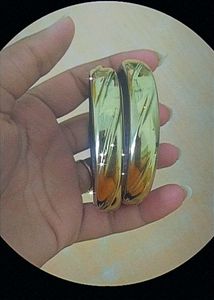 Glass Bangle In Golden Colour