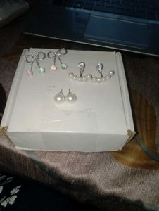 Elegant Silver Jewelry Set