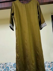 Olive Green Embroidered Kurta