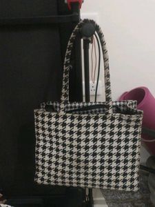 Houndstooth Tote Bag