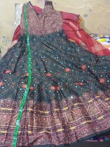 Trendy Jaipuriya Print Gown