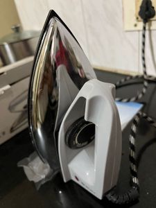 Bajaj Dry Iron
