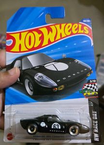 Hot Wheels Ferrari F40 &amp; Porsche 904 Carrera GTS
