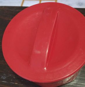 Red Colour Hot Tiffin