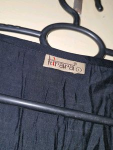 Elegant Black Embroidered Kurta | L