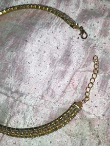 Stones Chokers