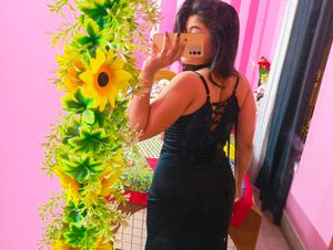 Backless Dress 🔥