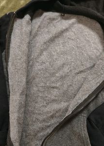 😎Nice Hoodie Black and grey two tones zip up.🤘🏻
