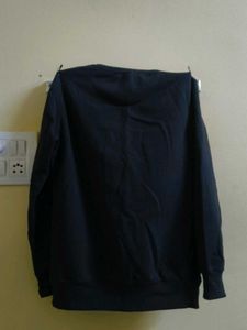 Black Sweatshirt