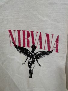 White Graphic Print T-shirt