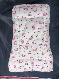 Baby sleeping bag and carry nest