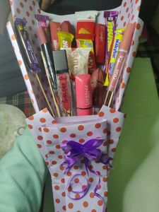 Lipstick &amp; Chocolate Bouquet
