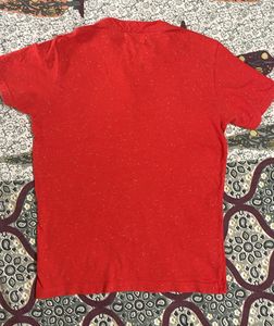 Red T-shirt With White Texture