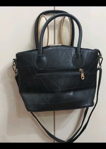 Stylish Black Handbag