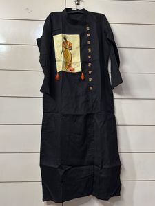 Elegant Black Kurti With Astar