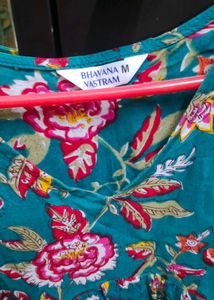 new Floral Print Top