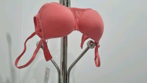 Lightly Paded Peach Coloured Bra(32 Bust)