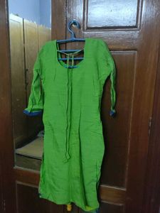 Green Embroidered Kurta