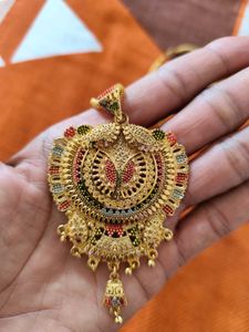 Jwellery Set With Chain And Studs