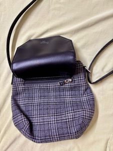 Baggit Crossbody Bag