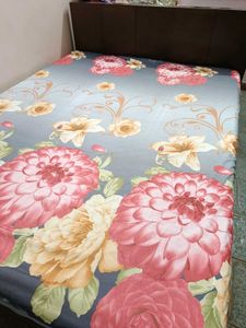 Grey Floral Double Bedsheet With 2 Pillow Covers