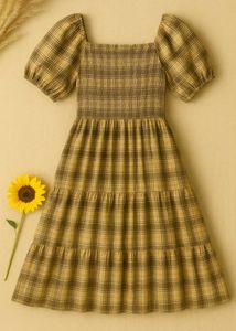 Women's Smocked Gingham Puff Sleeve Knee-Length Dr