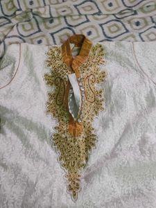 Elegant White &amp; Gold Anarkali