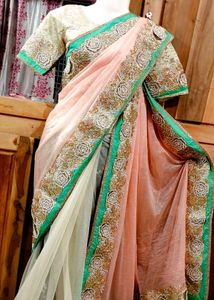 Beautiful 😍 Saree With Blouse