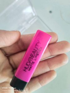 Huda Beauty Matte Lipstick Set