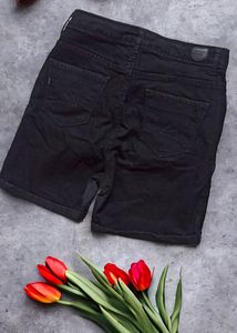 Black High Waist Short