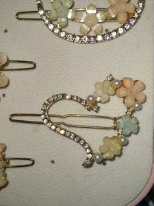 Hair Clips🌸
