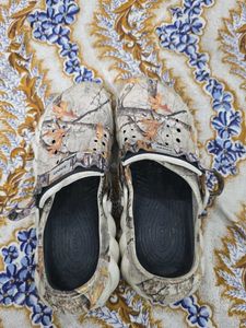 Multicolor Crocs