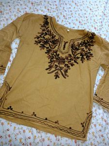 Short Chikankari Kurti