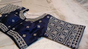 Velvo Silver Blouse