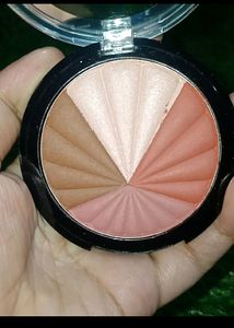 Lyon Blusher