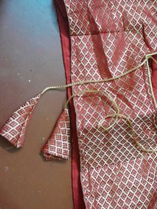Beautiful Silk Saree With Blouse