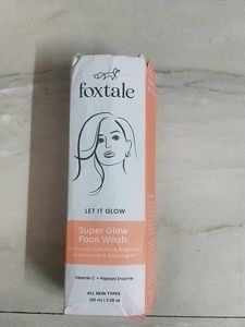 Foxtale Super Glow Face Wash