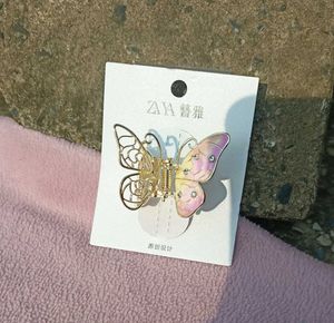 Korean Butterfly Clutcher 🆕