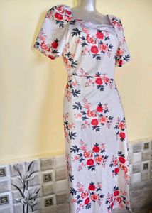 Size S/M 🎁Buy 2 Get 1 Free🎁 Floral Midi Dress