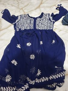 Elegant Blue Embroidered Kurta